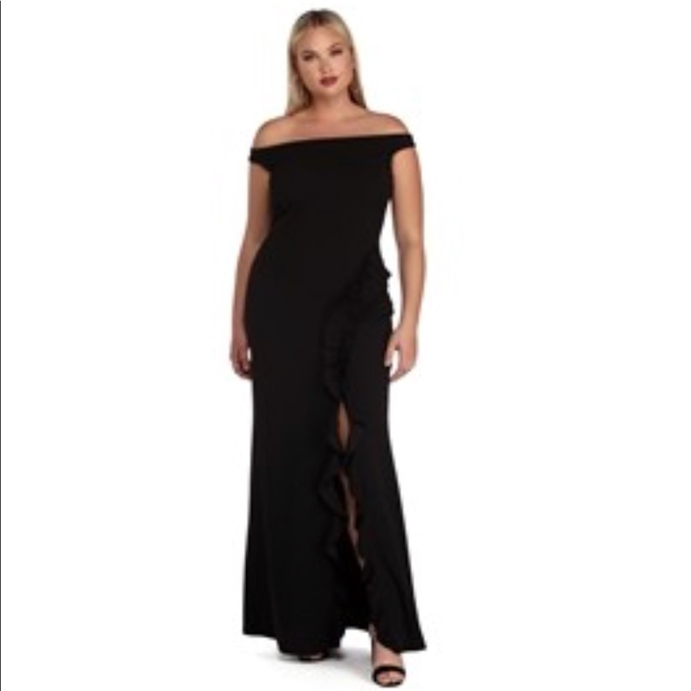 black maxi dress with slit